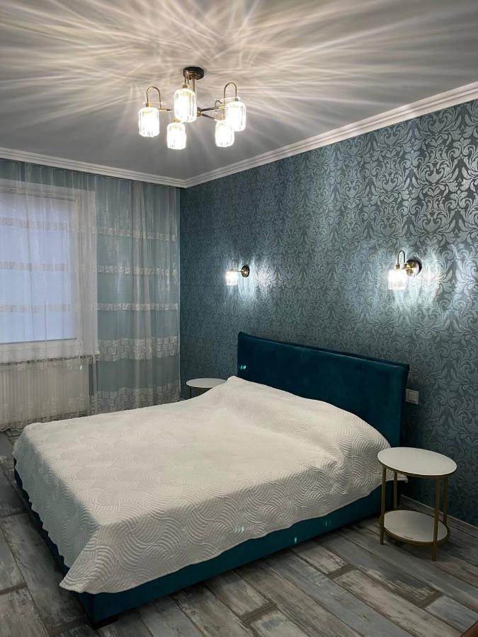 Apartment On Shota Rustaveli Liov Exterior foto